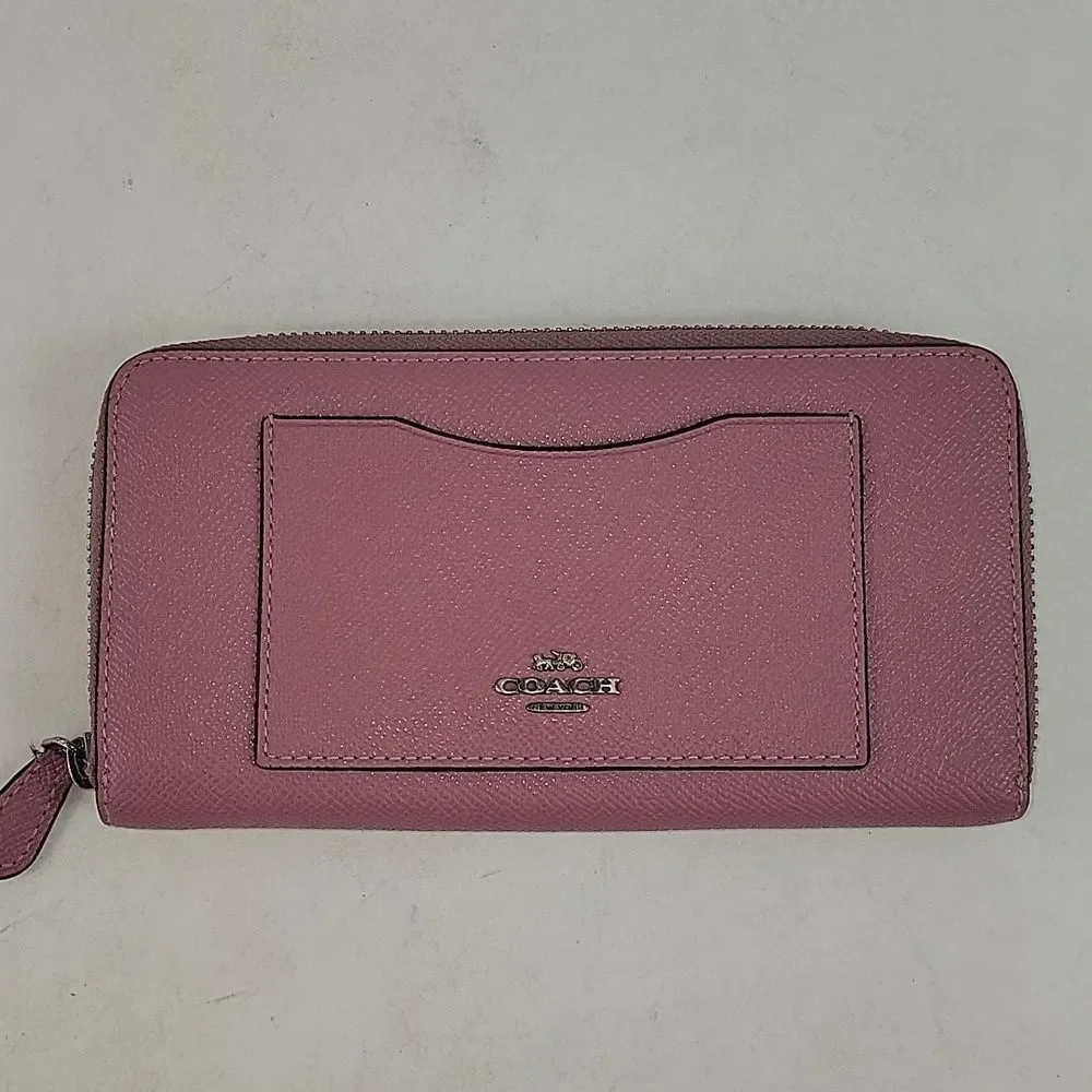 Coach Outlet Pink‎ Pebbled Leather Women's Wristlet